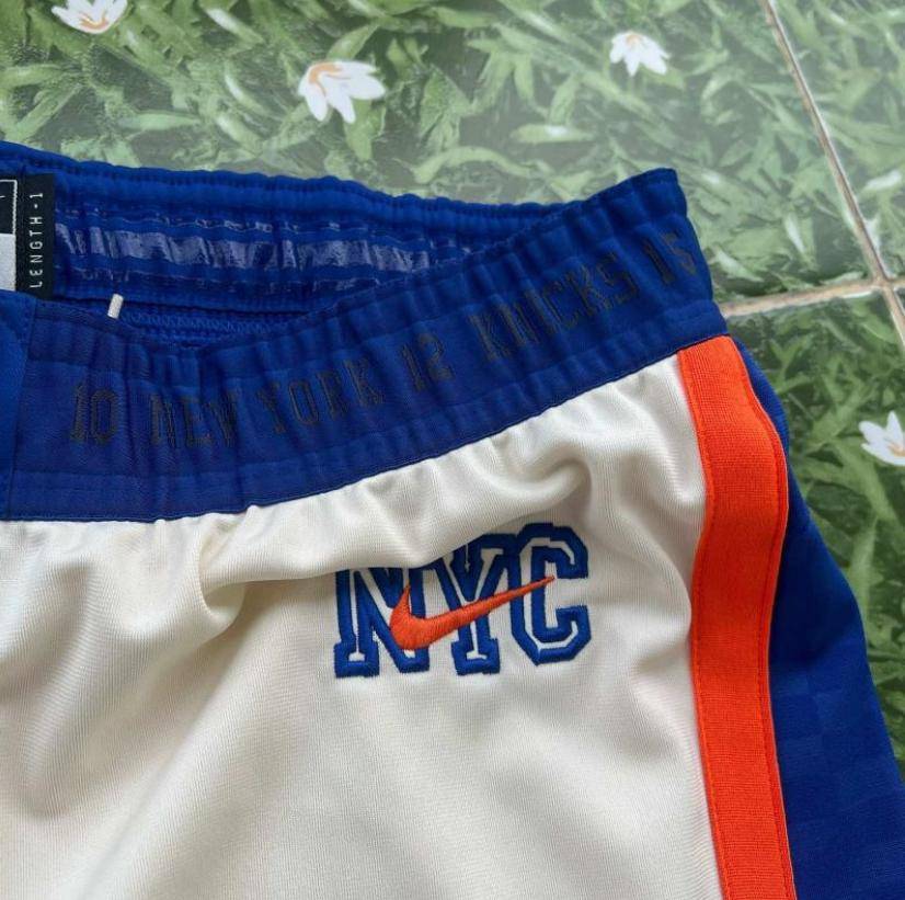 包含集结日纽约尼克斯队长鼓劲——欧联节点到来，目标明确，更衣室氛围转暖的词条-kaiyun