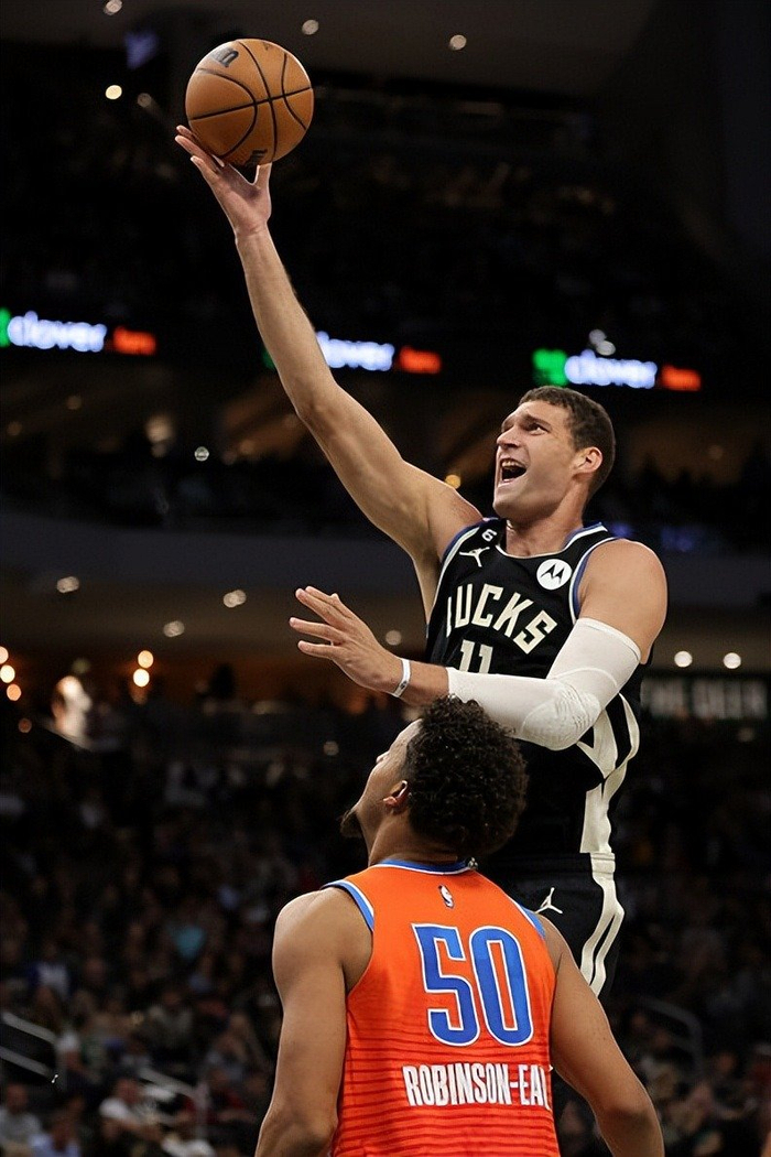 包含里程碑夜！克里夫兰骑士强势反弹；葡超集结日刷纪录；引发热议；训练强度明显提升的词条