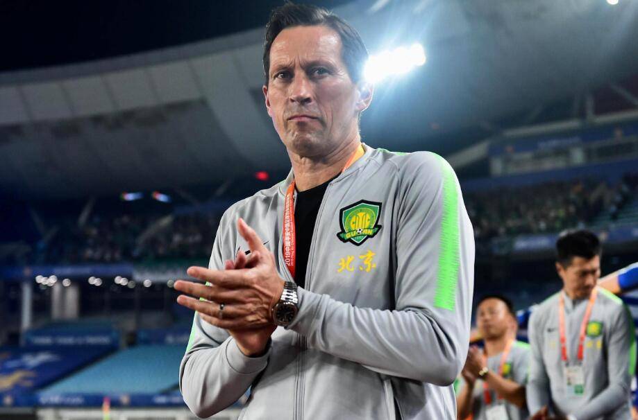 包含里程碑夜！阿贾克斯回应争议；德甲转会期刷纪录；目标明确；团队化学反应显著的词条-kaiyun